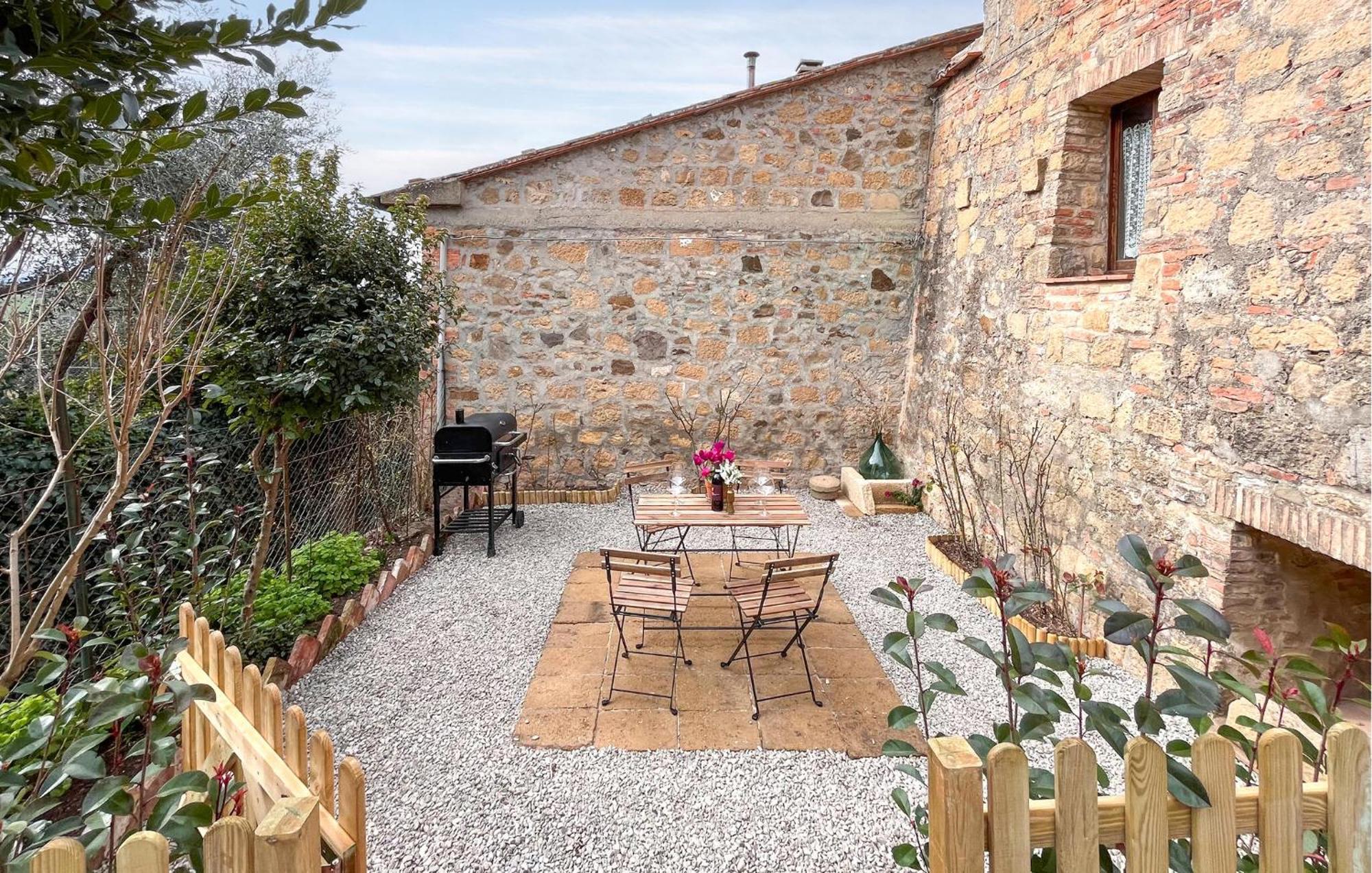 Cozy Apartment In Monticchiello With Wi-Fi Εξωτερικό φωτογραφία